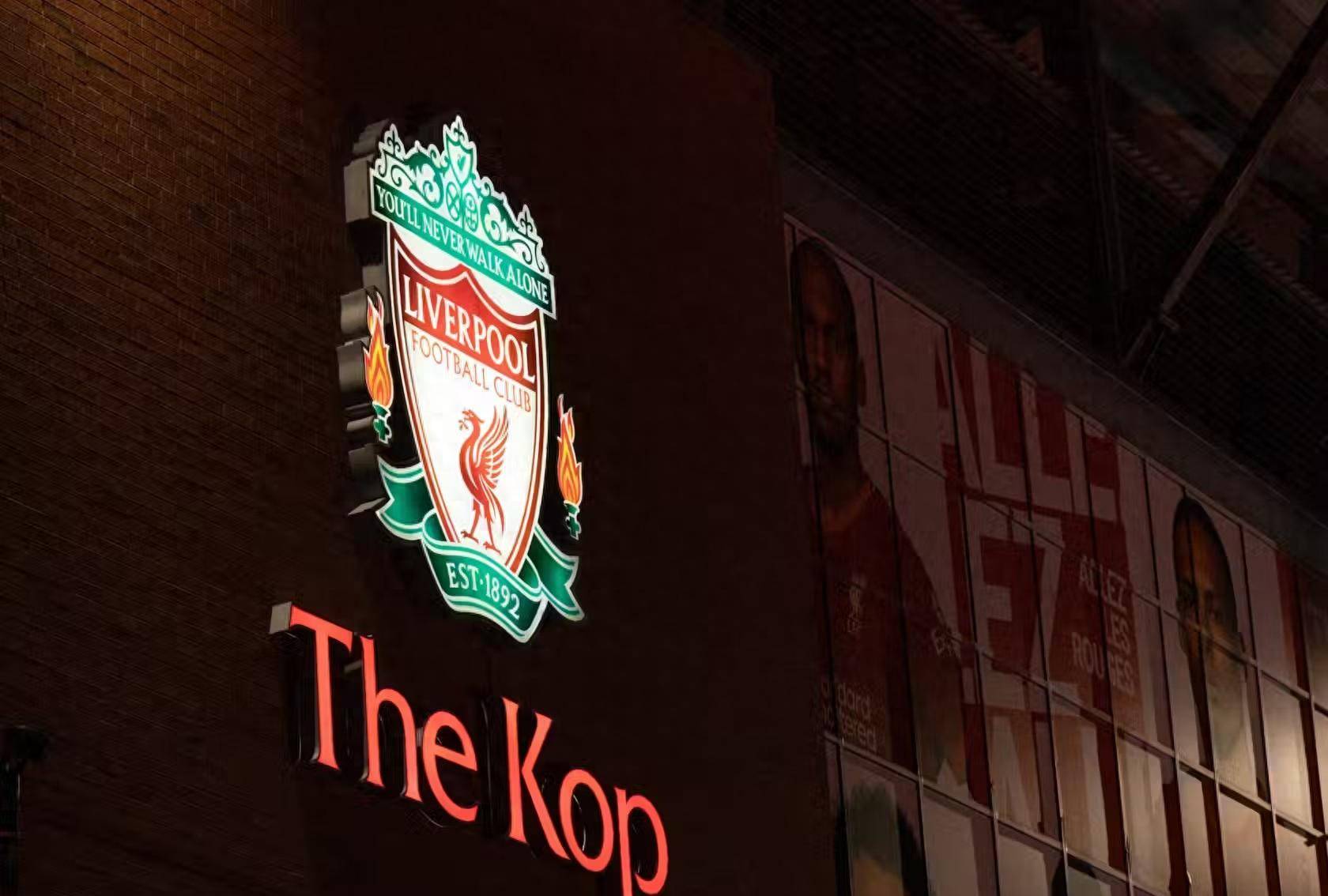 赛地聚焦——欧冠今晚热度飙升，利物浦回应争议，引发热议，阵容厚度经受考验的简单介绍-牛牛平台网站